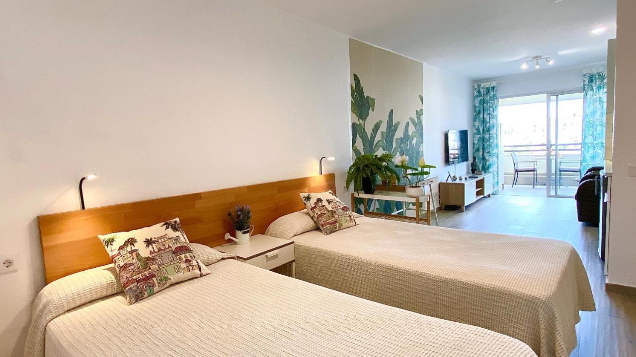 Enjoy A Sunny Apartment With Pool Next To The Sea Costa Adeje  Kültér fotó