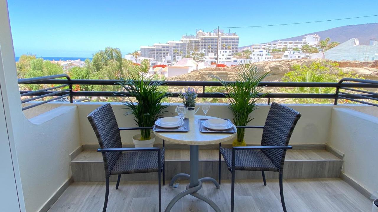 Enjoy A Sunny Apartment With Pool Next To The Sea Costa Adeje  Kültér fotó